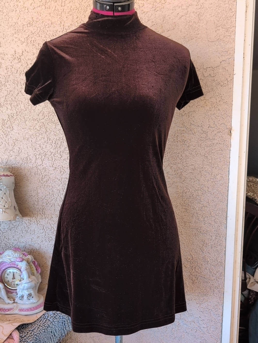 Vintage LA BELLE Brown Velvet Stretchy Short Sleeve Dress Sz S MADE IN USA